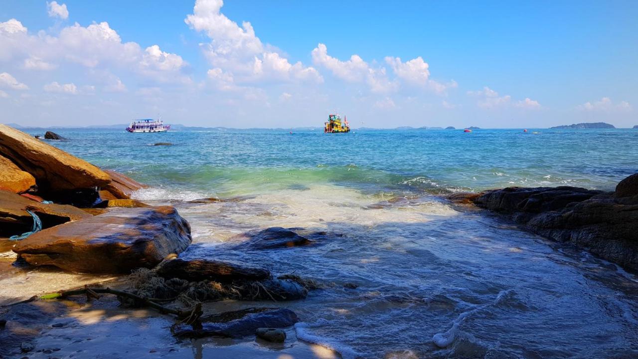 Ban Sairung Hotel Rayong Eksteriør billede